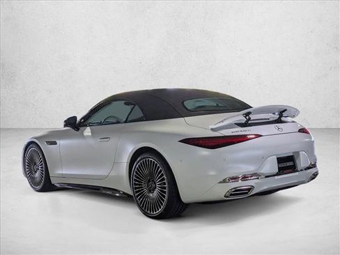 New 2026 Mercedes-Benz Maybach SL 680 image 9