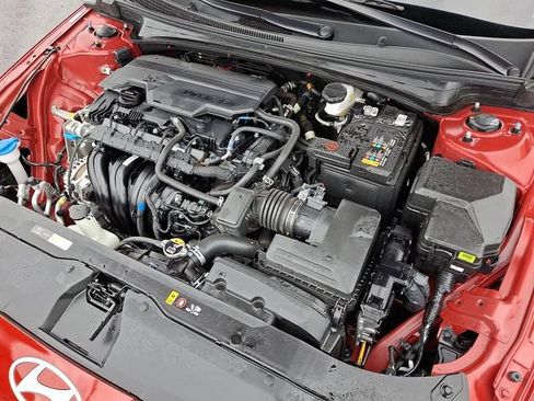 Certified 2025 Hyundai Elantra Sport FWD image 27