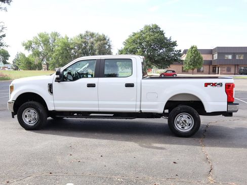 Used 2019 Ford F250 XL w/ Power Equipment Group AWD/4WD image 9