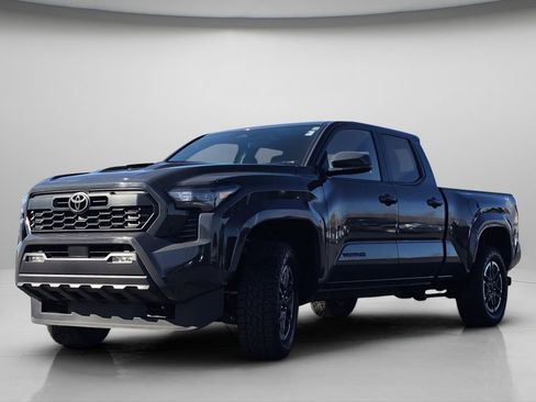 Certified 2025 Toyota Tacoma TRD Sport image 20