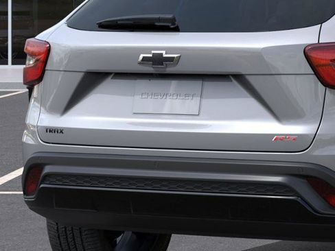 New 2026 Chevrolet Trax RS FWD image 31