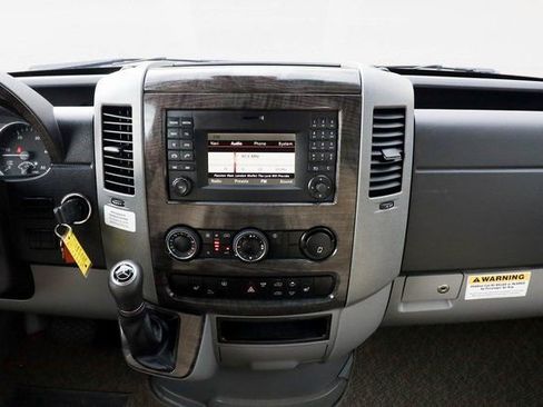 Used 2014 Mercedes-Benz Sprinter 3500 image 43