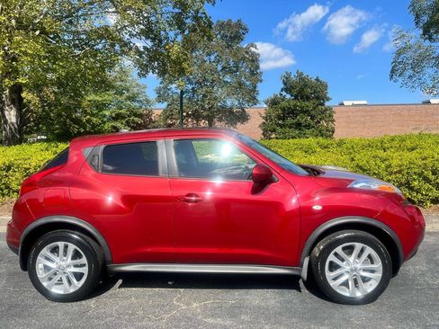 Used 2012 Nissan Juke SV FWD image 5