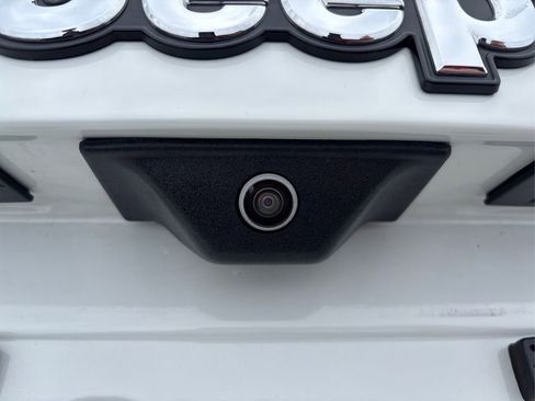 Used 2022 Jeep Renegade Latitude image 15