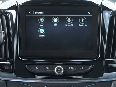 Used 2023 Chevrolet Traverse LT FWD image 28