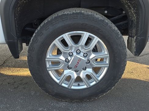 Used 2024 GMC Sierra 3500 SLE w/ SLE Value Package image 50