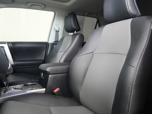 Used 2024 Toyota 4Runner SR5 Premium w/ Moonroof Package AWD/4WD image 10