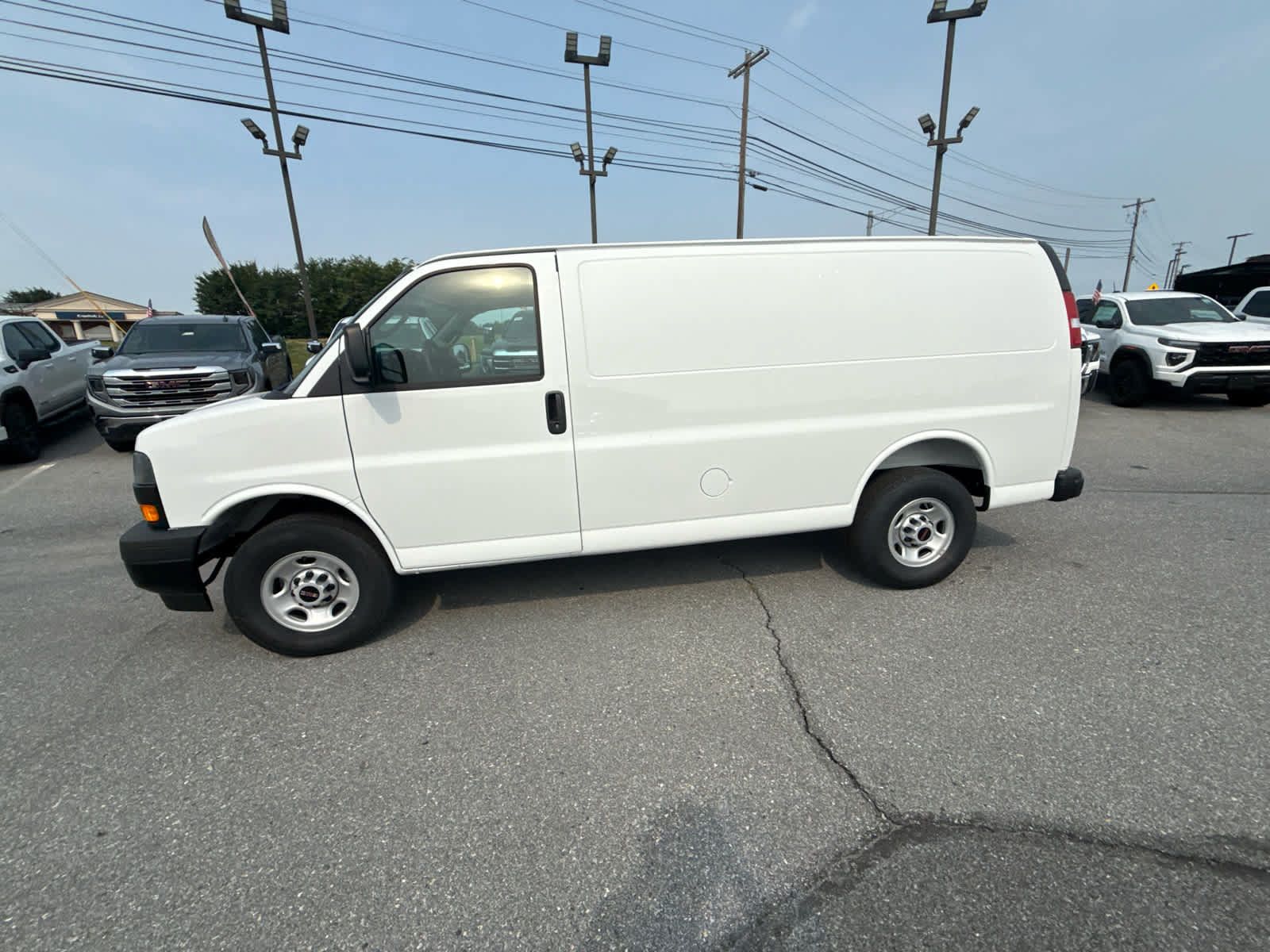 New 2026 GMC Savana 2500 w/ Driver Convenience Package RWD image 6