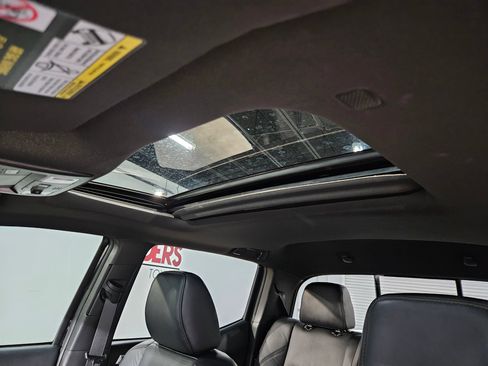 Used 2022 Toyota Tacoma Limited AWD/4WD image 26