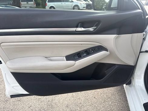 Used 2019 Nissan Altima 2.5 SV FWD image 33