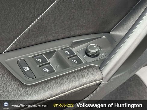 Certified 2023 Volkswagen Tiguan SE R-Line image 16