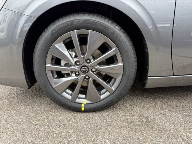New 2026 Nissan Sentra SL w/ Floor Mat Package FWD image 10