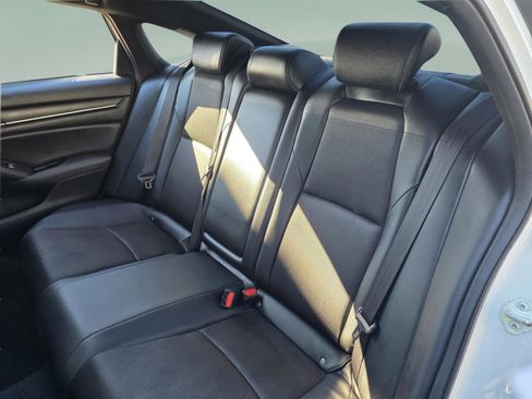 Used 2022 Honda Accord Sport image 18