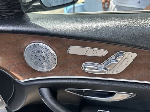 Used 2017 Mercedes-Benz E 300 4MATIC image 18