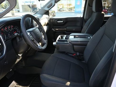 Used 2022 Chevrolet Silverado 1500 RST image 9