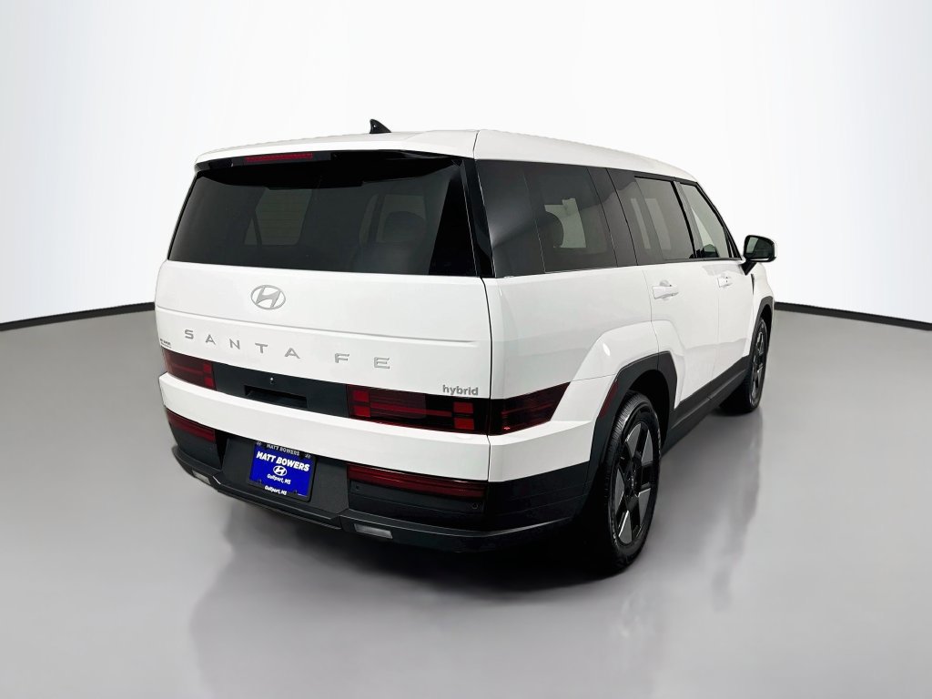Used 2026 Hyundai Santa Fe SE FWD image 5