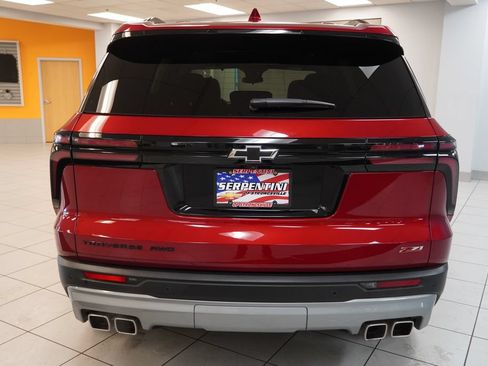Certified 2025 Chevrolet Traverse Z71 w/ Driver Confidence Package AWD/4WD image 11