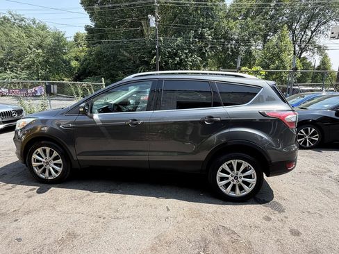 Used 2017 Ford Escape Titanium AWD/4WD image 8
