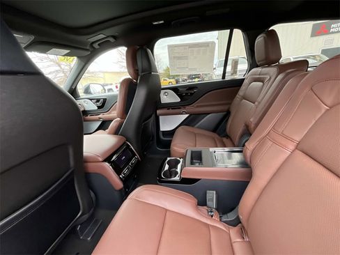New 2026 Lincoln Aviator Reserve image 13