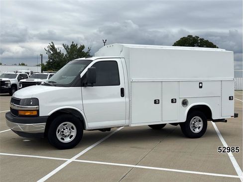 Used 2022 Chevrolet Express 3500 w/ Power Convenience Package RWD image 1