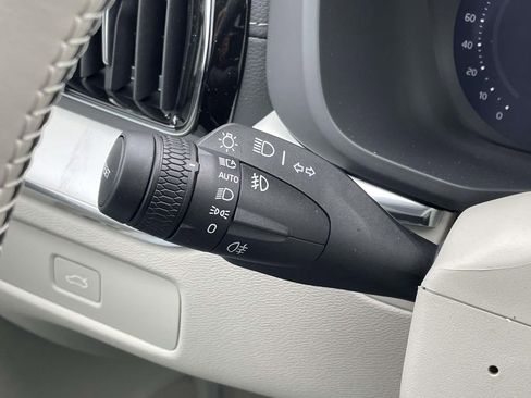 New 2026 Volvo XC60 B5 Ultra w/ Protection Package Premier image 12