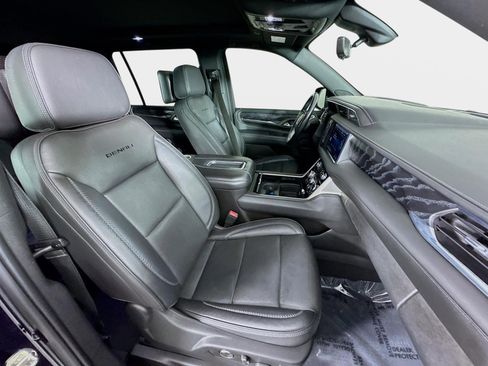 Certified 2021 GMC Yukon XL Denali w/ Denali Premium Package image 30