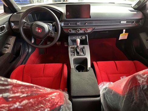 Used 2024 Honda Civic Type R image 18