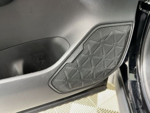 Used 2022 Toyota RAV4 LE image 22