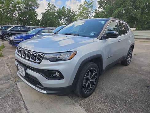 Used 2025 Jeep Compass Limited AWD/4WD image 1