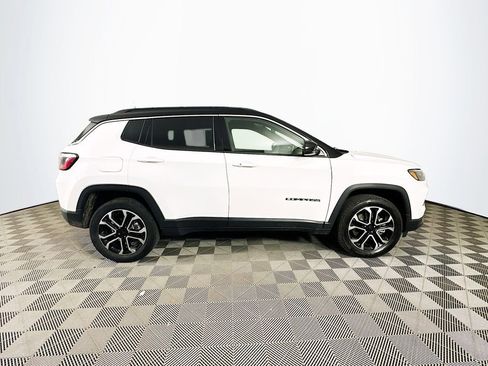 Used 2023 Jeep Compass Limited AWD/4WD image 13