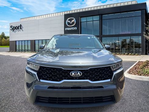 Used 2021 Kia Sorento LX FWD image 9