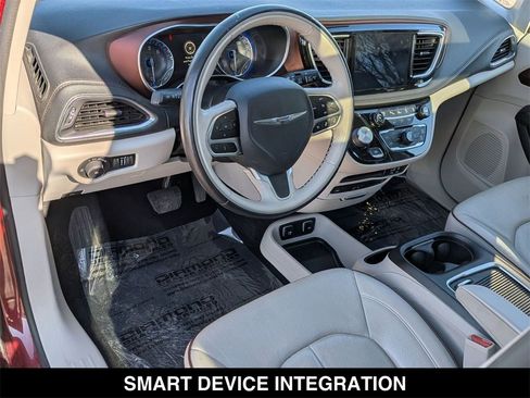 Used 2019 Chrysler Pacifica Limited w/ Advanced Safetytec Group image 20