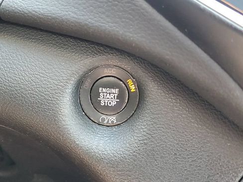 Used 2020 Jeep Cherokee Limited AWD/4WD image 25