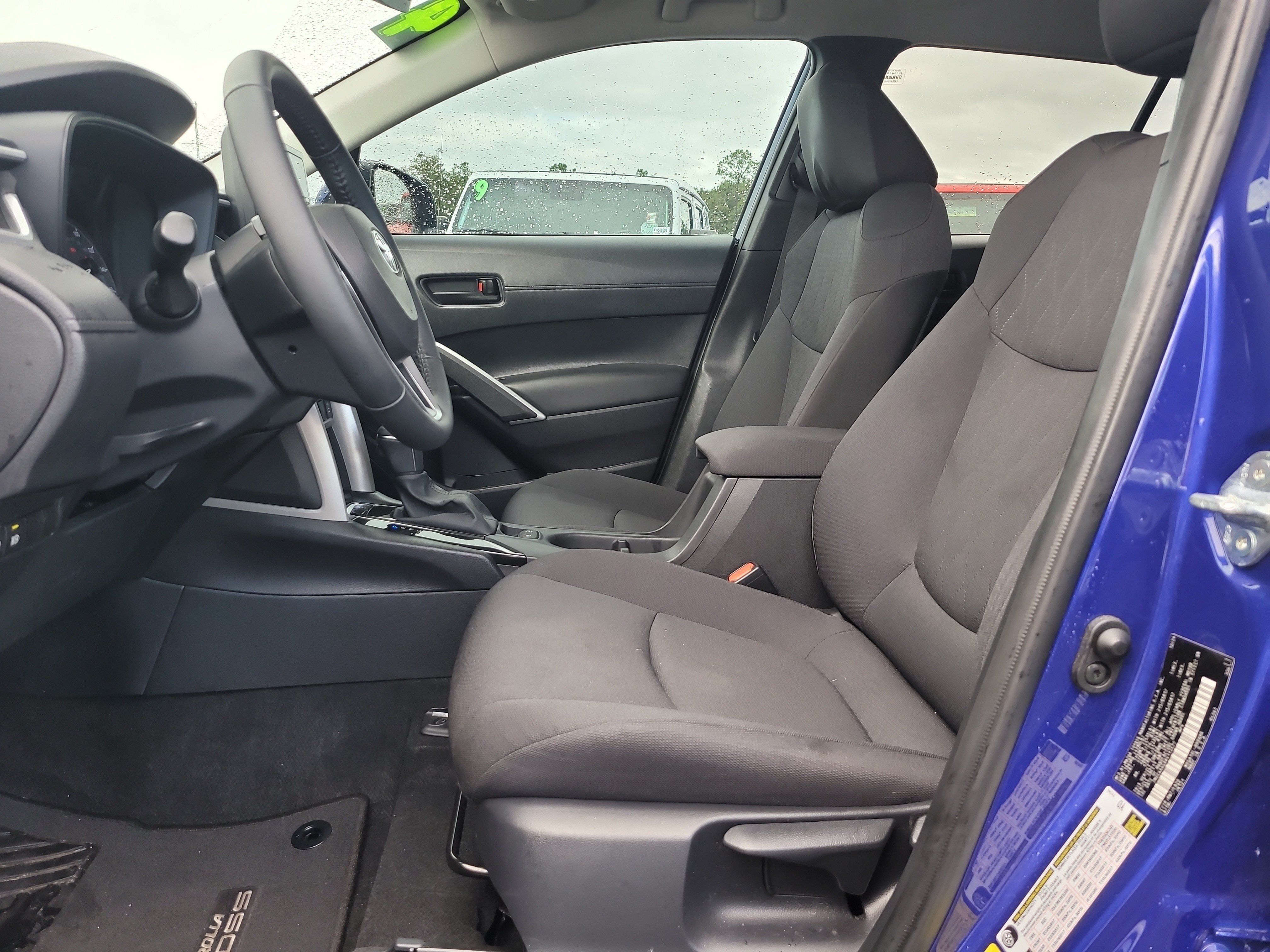 Used 2024 Toyota Corolla Cross LE FWD image 17
