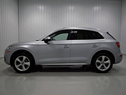Used 2020 Audi Q5 2.0T Premium Plus w/ Premium Plus Package AWD/4WD image 26