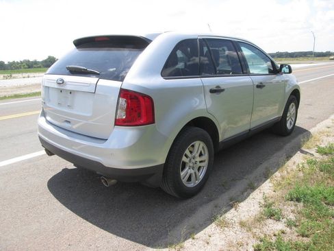 Used 2012 Ford Edge SE FWD image 5