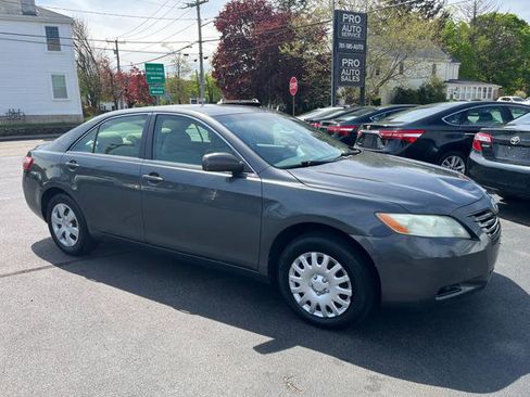 Used 2007 Toyota Camry LE FWD image 1