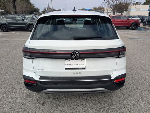 New 2026 Volkswagen Taos S image 7