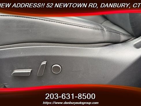 Used 2023 Tesla Model Y 2WD image 11