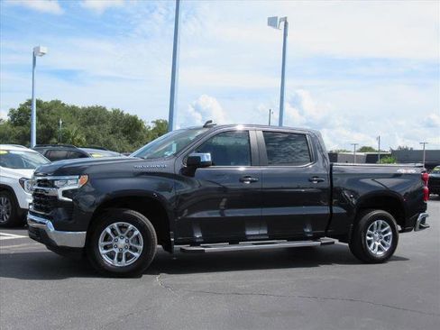 Used 2024 Chevrolet Silverado 1500 LT image 2