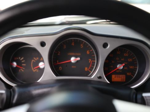 Used 2006 Nissan 350Z Coupe w/ (K96) Aerodynamics Pkg RWD image 25