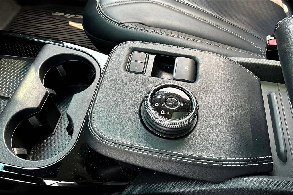 Used 2022 Ford Mustang Mach-E Premium AWD/4WD image 18