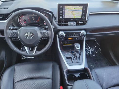 Used 2021 Toyota RAV4 Limited image 4