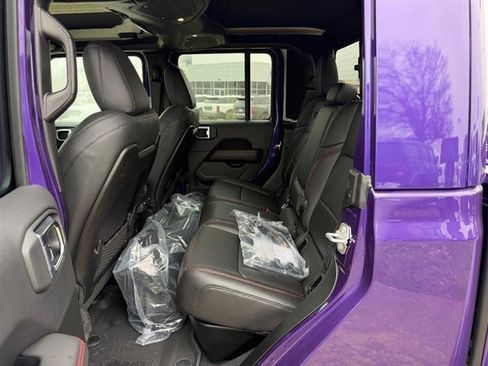 New 2026 Jeep Gladiator Rubicon AWD/4WD image 9