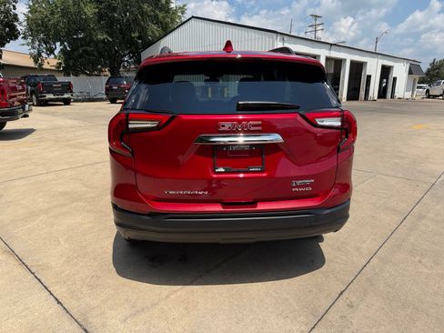 Used 2023 GMC Terrain SLE w/ Driver Convenience Package AWD/4WD image 10