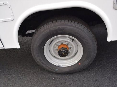 New 2025 Ford E-350 and Econoline 350 Super Duty w/ Power Equipment Group image 5