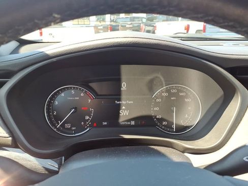 Used 2023 Cadillac XT4 Premium Luxury w/ Cold Weather Package AWD/4WD image 16