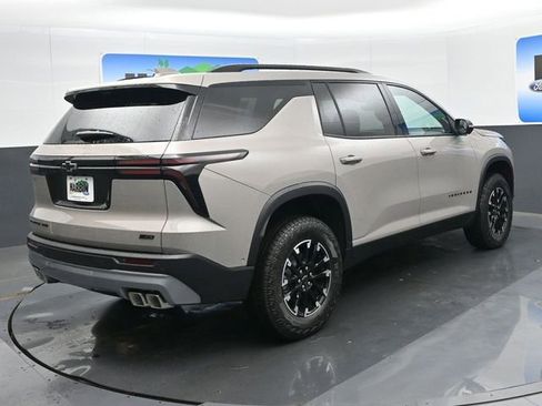New 2026 Chevrolet Traverse Z71 w/ Enhanced Driving Package AWD/4WD image 5