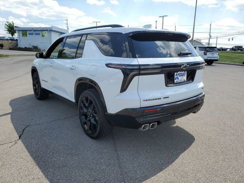New 2026 Chevrolet Traverse RS w/ LPO, Floor Liner Package AWD/4WD image 3