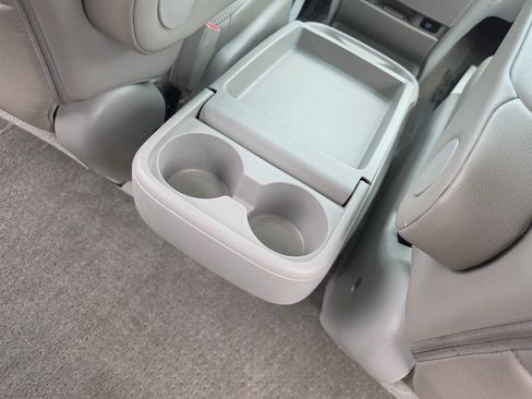 Used 2012 Honda Odyssey Touring Elite image 30